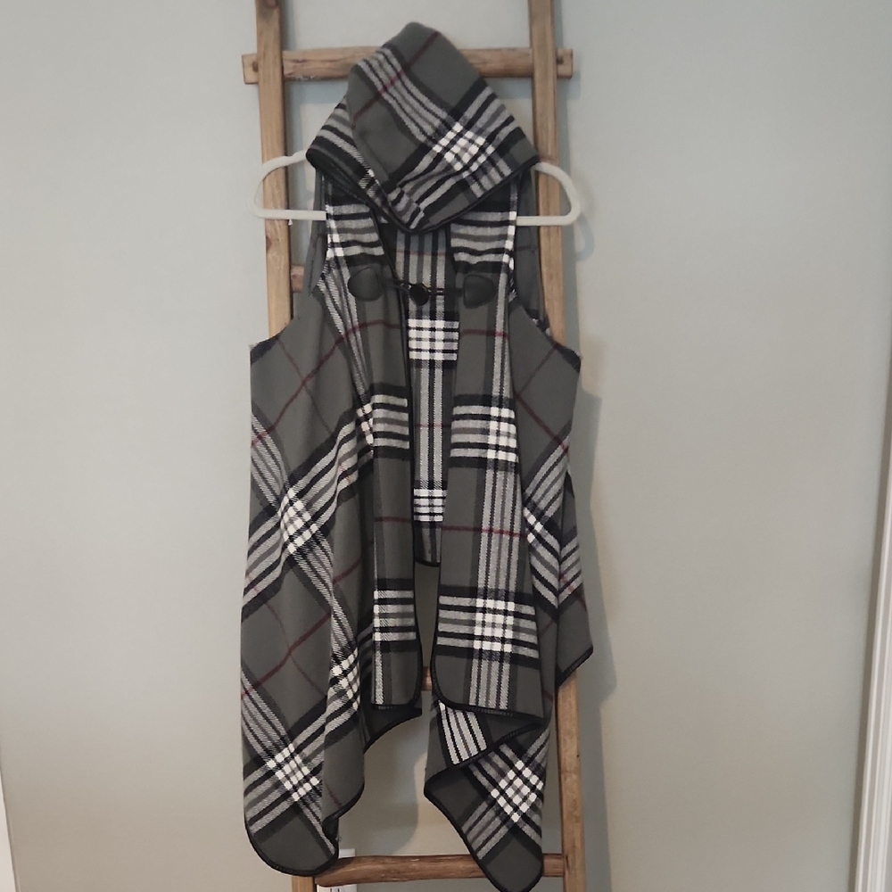 Quagga Women's Black & Gray Plaid Hooded Poncho Wrap Vest One Size